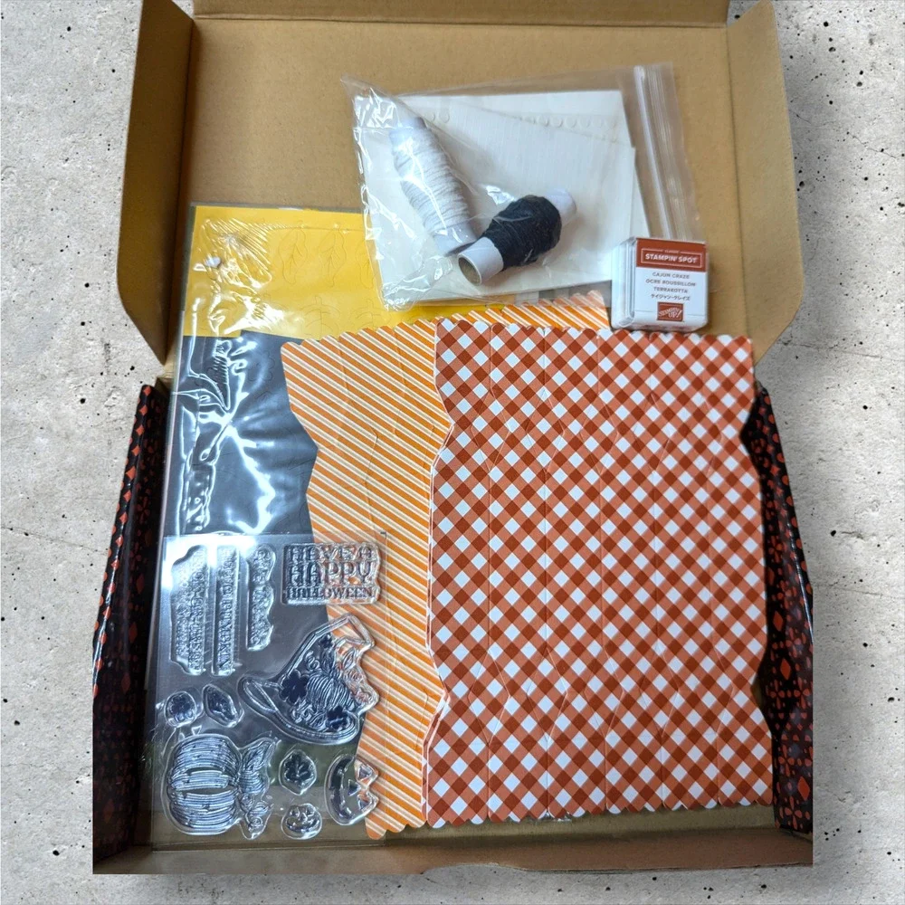 STAMPIN' UP! Paper Pumpkin Kit Hello Pumpkin September 2020 NEW 155315 Treats